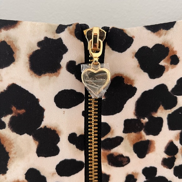 BETSEY JOHNSON leopard print dress. NWT. sz 6. - Picture 4 of 5